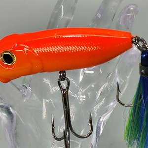 Señuelo de Pesca Popper Naranja con 2 Anzuelos Triples - imagen 3