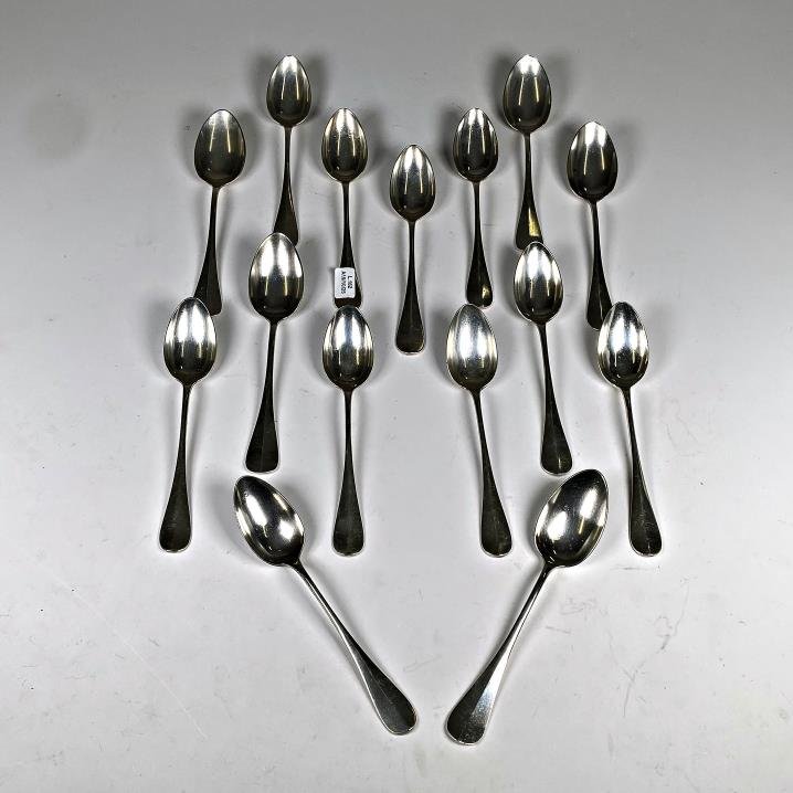 Quince Cucharas de Postre Christofle de Metal Plateado