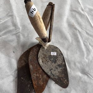 Lote anterior: Lote de 3 Cucharas de Albañil con Mangos de Madera