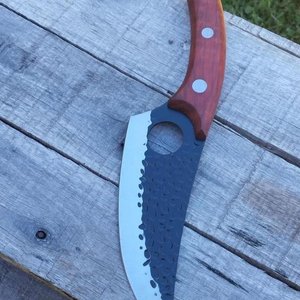 Lote anterior: Cuchillo Curvo Artesanal con Hoja de Acero y Mango de Madera