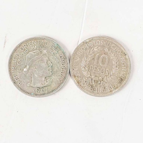 2 Monedas de Plata "El Gaucho" República Oriental del Uruguay 1961 - 10 Pesos
