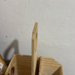 Lote anterior: Organizador de Madera con Asa