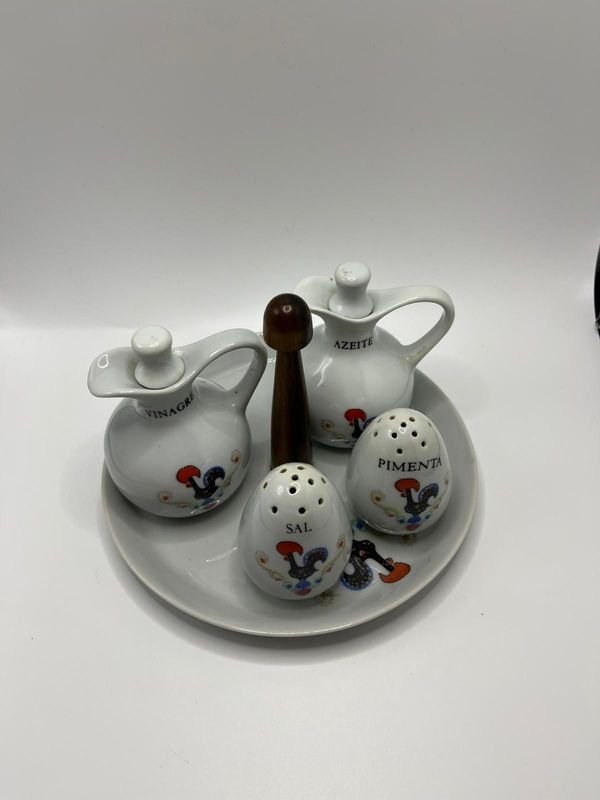 Set de especieros con bandeja y vajilla de porcelana - imagen 1