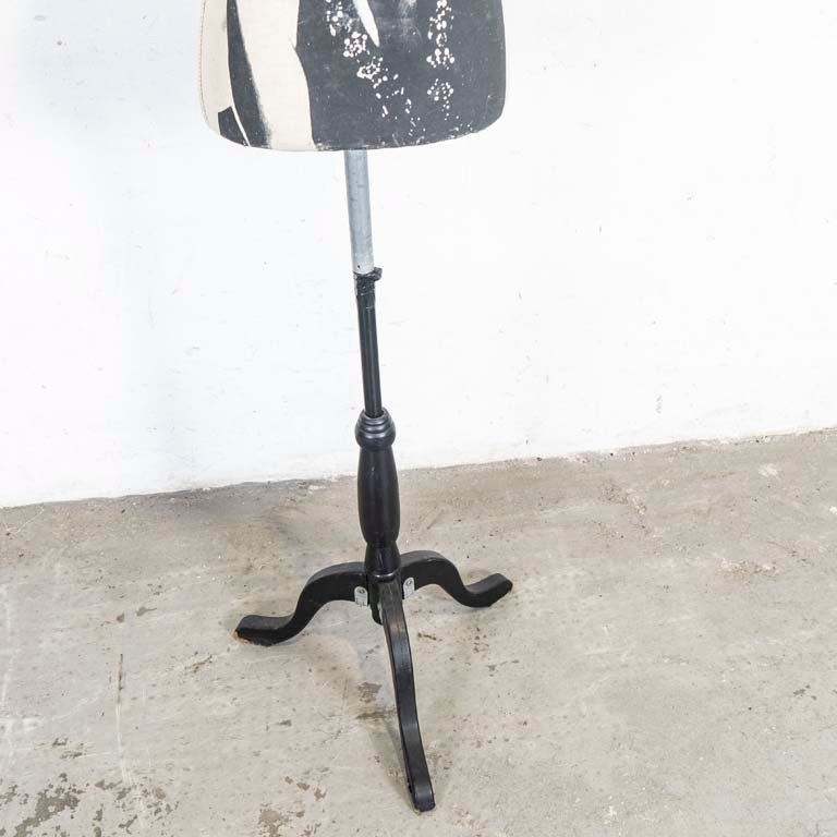 Item 2111068 - Image 2