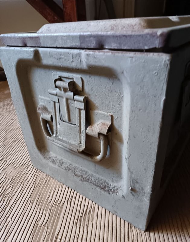 Caja de Munición Militar Vintage - Contenedor de Cohetes USO 2.25 MK2 - imagen 3