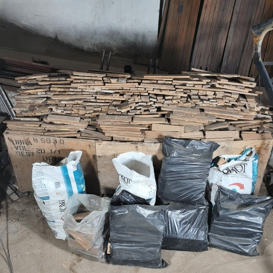 Item 16752 - Image 0