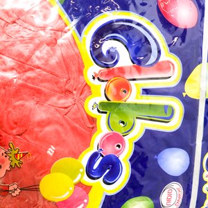 Treinta Paquetes de Globos Rojos "Happy", 100 Unidades Cada Uno - imagen 4