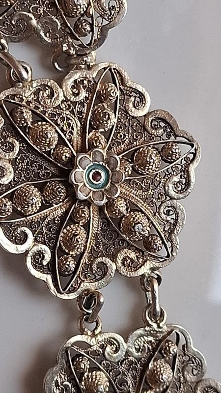 Lote anterior: Pulsera de Filigrama Antigua y Hermosa