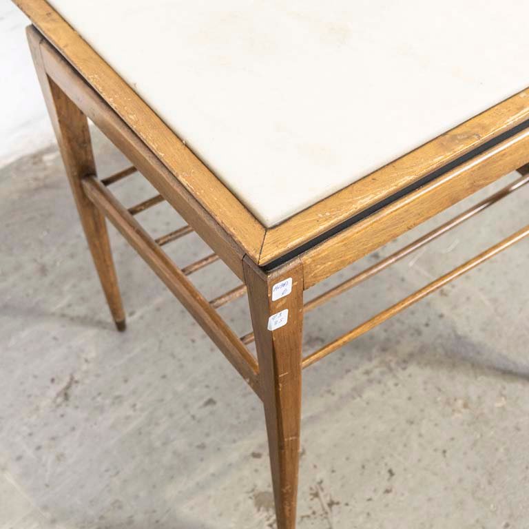 Mesa de living americana con tapa de mármol y estante - imagen 2