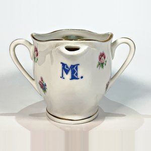 Salsera Oval de Porcelana Blanca con Decoración Floral y Asas Laterales - imagen 4