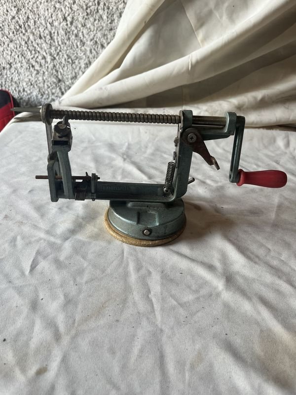 Peladora de frutas o verduras funcionando - Nor-Pro - imagen 3