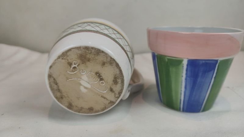 Lote de cerámica pintada con jarra y taza - imagen 3