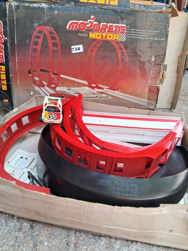 Juguete de pista de auto con vuelta 360° - imagen 3