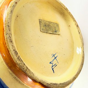 Jarra de Cerámica Beige con Paisaje Pintado y Asa Azul - imagen 5