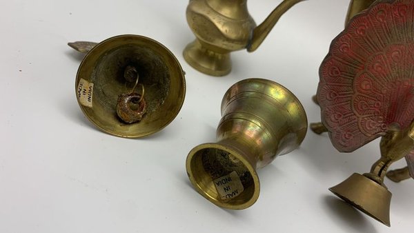 Colección de Bronce con Campana, Ciervo y Otros - imagen 4