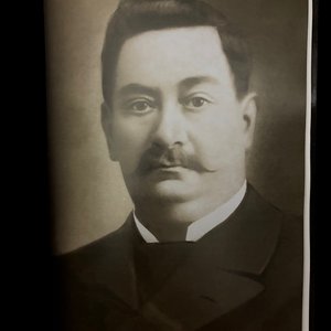 Libro "De Carlos Escayola a Carlos Gardel" de Gonzalo Vázquez Gabor - imagen 1