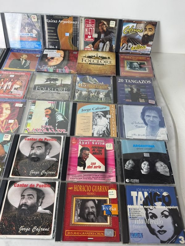 Colección de 42 CDs de Tango y Música Popular Argentina - imagen 2