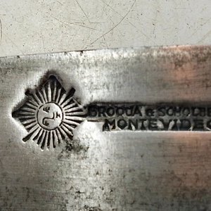 Cuchillo Criollo Antiguo Brouqua & Scholberg Montevideo con Cabo de Alpaca Repujada - imagen 6