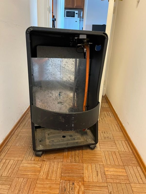 Estufa a gas BRONX con valvula - Aparato de calefacción eficiente - imagen 4