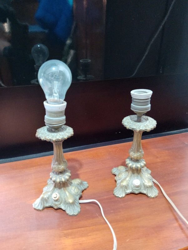 Lote siguiente: Lámparas de bronce con cableado funcional