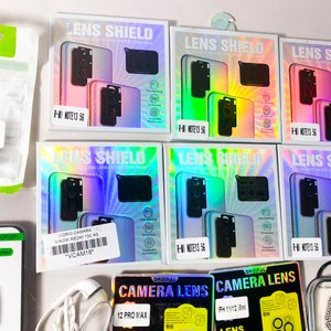 Lote de 30 Accesorios para Celulares: Protectores de Pantalla, Cargadores y Auriculares - imagen 2