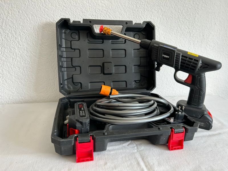 Hidrolavadora inalámbrica con dos baterías - Equipamiento de trabajo - imagen 3