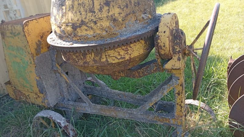 Venta de hormigonera antigua en buen estado - imagen 2