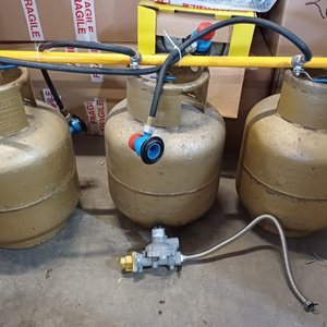 Sistema de Alimentación con 3 Garrafas Super Gas - imagen 2