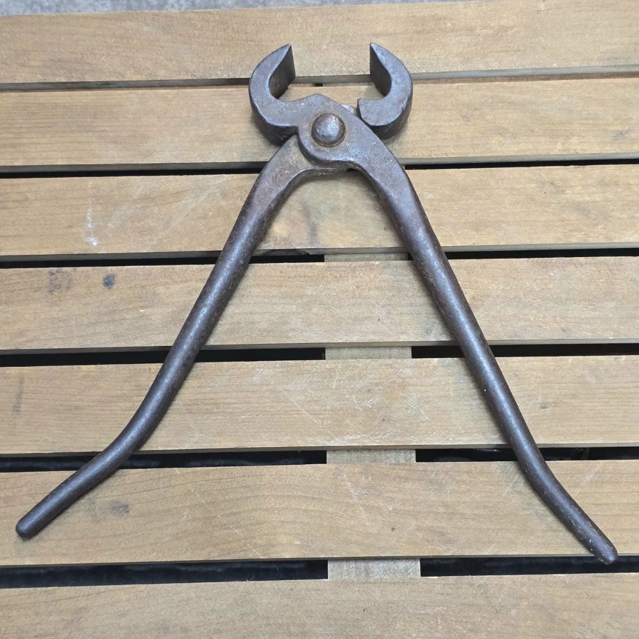 Tijeras y alicates de metal en buen estado - imagen 3
