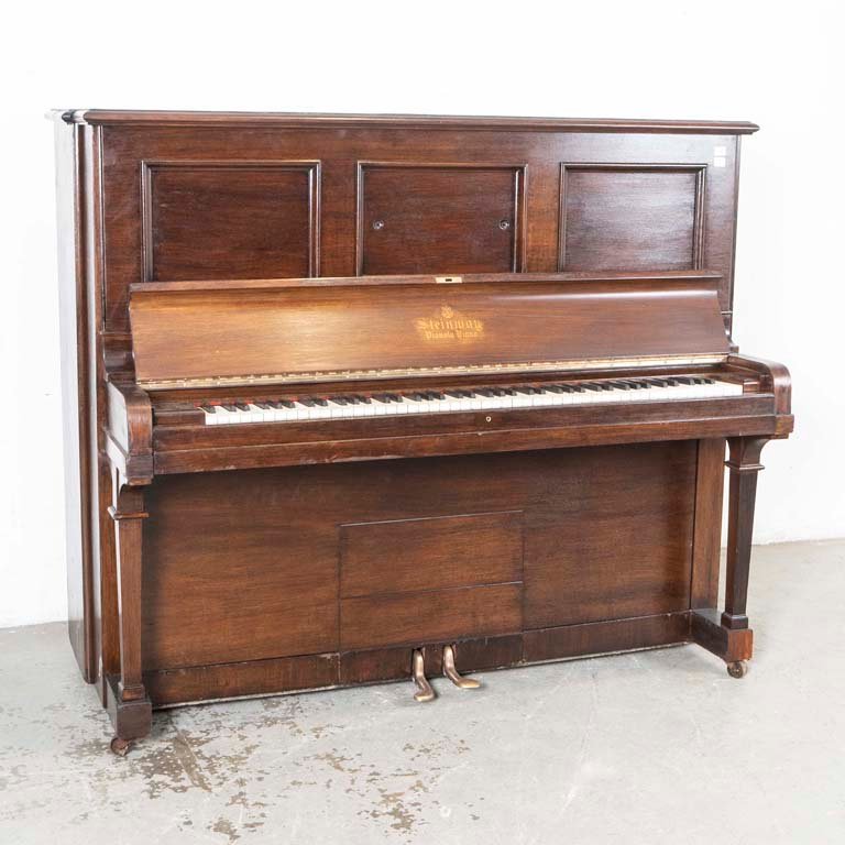 Piano Vertical Steinway "Pianola" Rodante - Detalles de Enchapado y Polillas