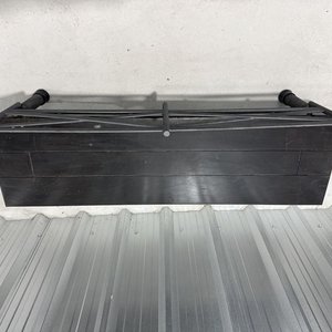 Juego de Exterior de Madera y Metal con Mesa y Bancos - imagen 25