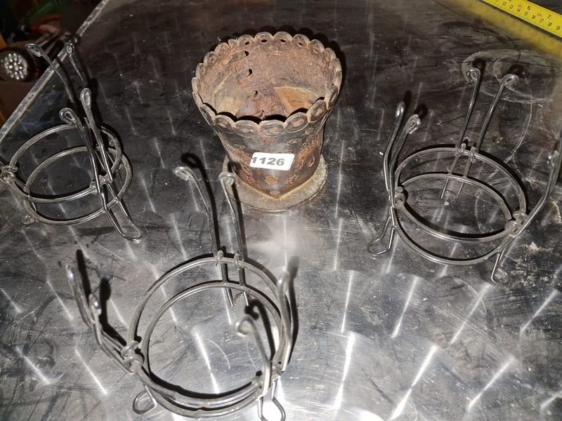 Lote siguiente: Juegos de soportes para velas de metal y cuero
