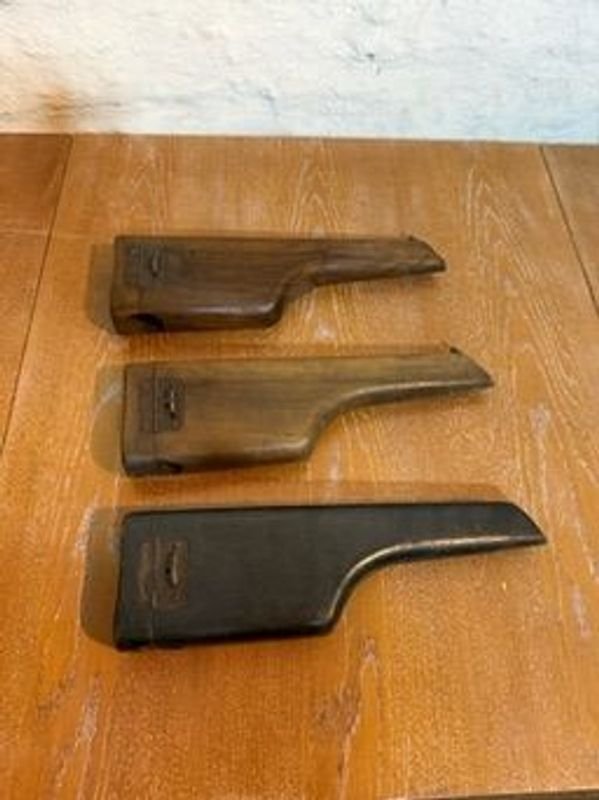 Lotes de madera con apertura trasera - Particular lote de 3 culatas - imagen 1