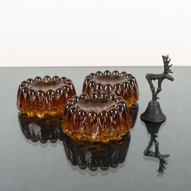 Lote anterior: 3 patas de piano ámbar con figura ciervo - Decoración para Piano