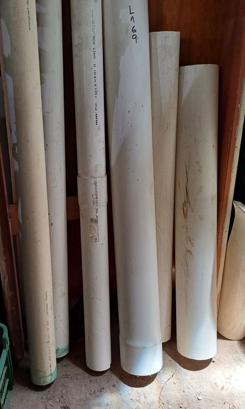 Seis tramos de caños en PVC usados para la construcción - imagen 8