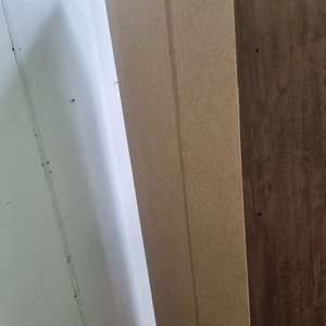 Mueble de Guardado Alto con Estantes Interiores - imagen 4