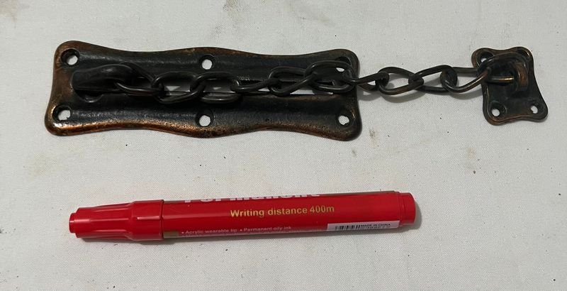 Lote siguiente: Pasador de metal para sujetar cadenas