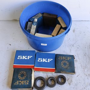 Lote siguiente: Tarros con Rulemanes SKF (Varias Medidas)
