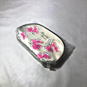Lote de 25 Neceser con Diseño Floral y Cierre Dorado - imagen 1