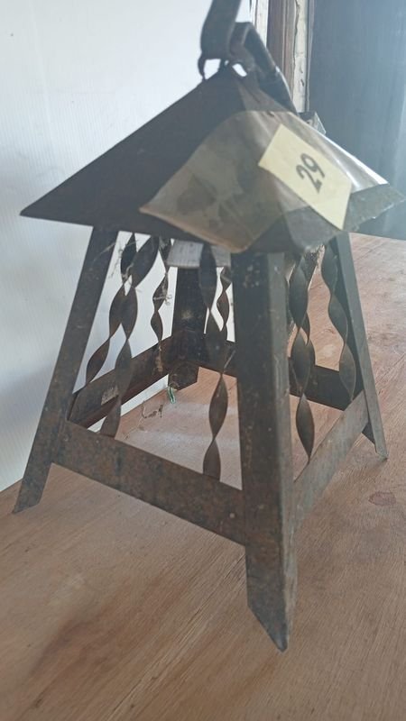 Lote anterior: Farol estilo colonial con pergola para decoración