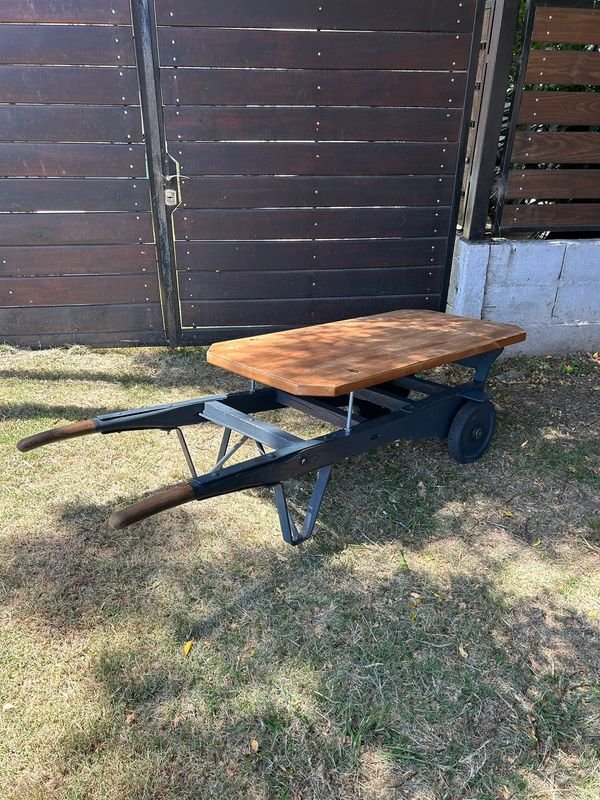 Gran mesa ratona retráctil construida a partir de un carro inglés de AFE pesado - imagen 9