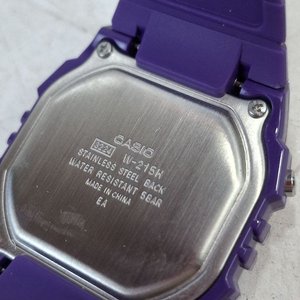 Reloj Pulsera Digital Casio Violeta - imagen 3
