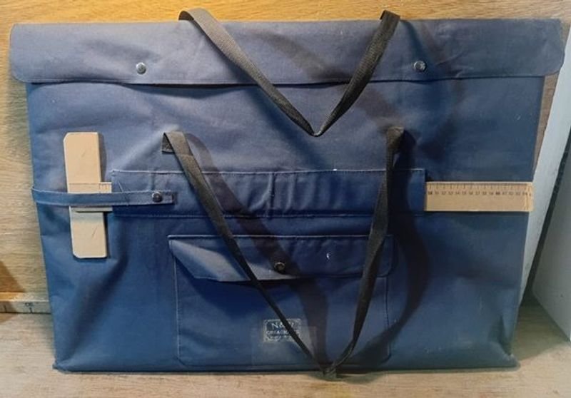 Venta de tabla de 1 watman con regla T y Sobre en buen estado - imagen 2
