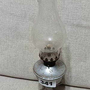 Lote anterior: Lámpara a Queroseno Antigua con Base Metálica y Tubo de Vidrio