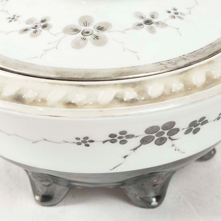 Item 2105640 - Image 1