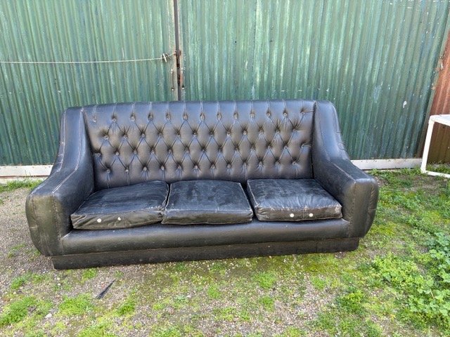 Sillón Chester de Cuero Negro