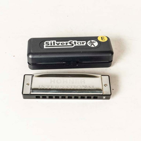 Armónica Hohner Silver Star con Estuche