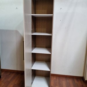 Mueble Auxiliar Alto con Puerta y Estantes Interiores - imagen 2