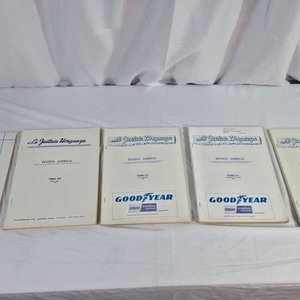 Lote anterior: Colección de 5 Revistas Jurídicas "La Justicia Uruguaya"