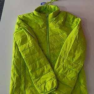 Lote anterior: Campera acolchada verde talle L